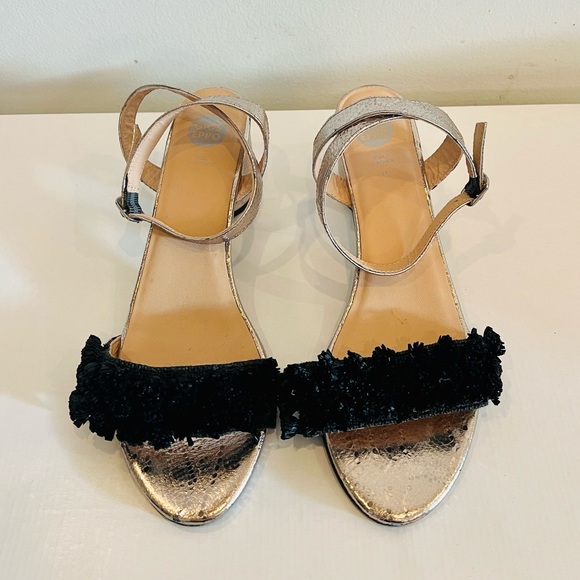 Gioseppo metallic and black Italian leather sandals 10.5 US / Euro 41 - Picture 6 of 8